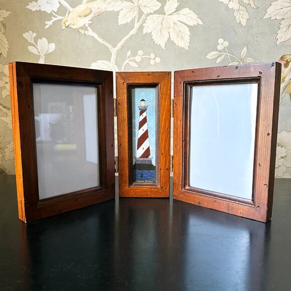 Vintage 90s Warren Kimble Lighthouse Tri-fold Picture Frame for Two 4x6 Photos - Picture 1 of 8